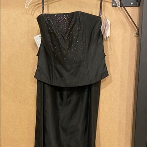 Elegant Black Strapless Dress